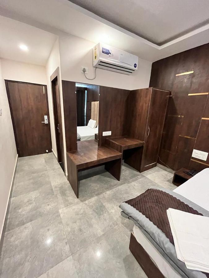 Hog - House Of Gypsy Hostel Rishikesh Bagian luar foto